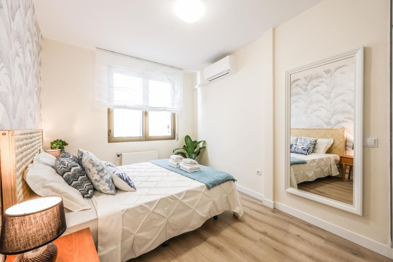 Tirso De Molina Apartment Madrid Exterior photo