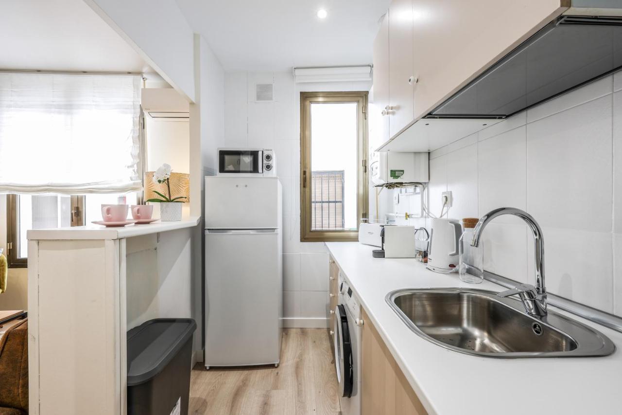 Tirso De Molina Apartment Madrid Exterior photo